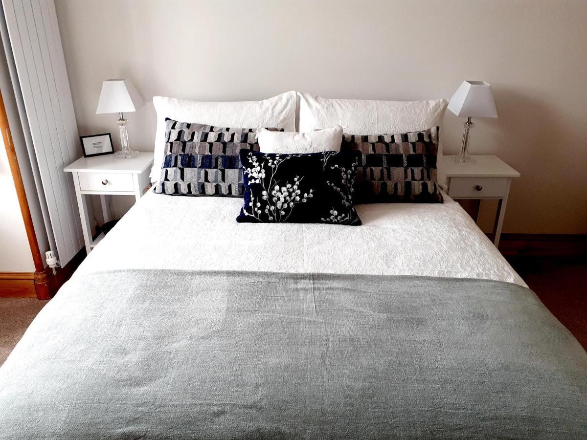 T H R E E B&B Inverness Bagian luar foto